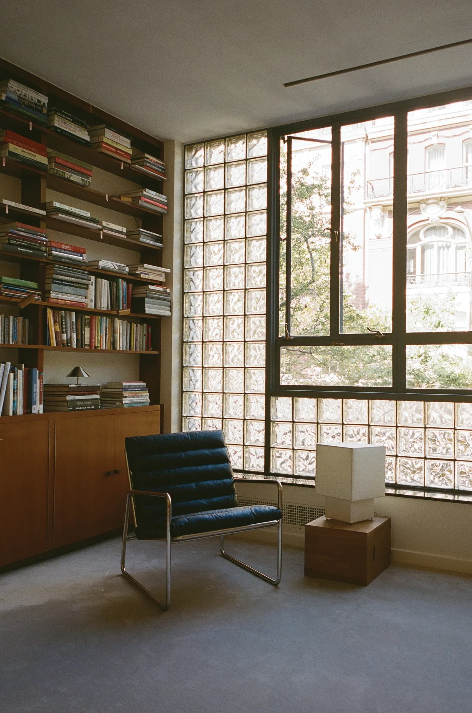 Image 1 of 1: Media content