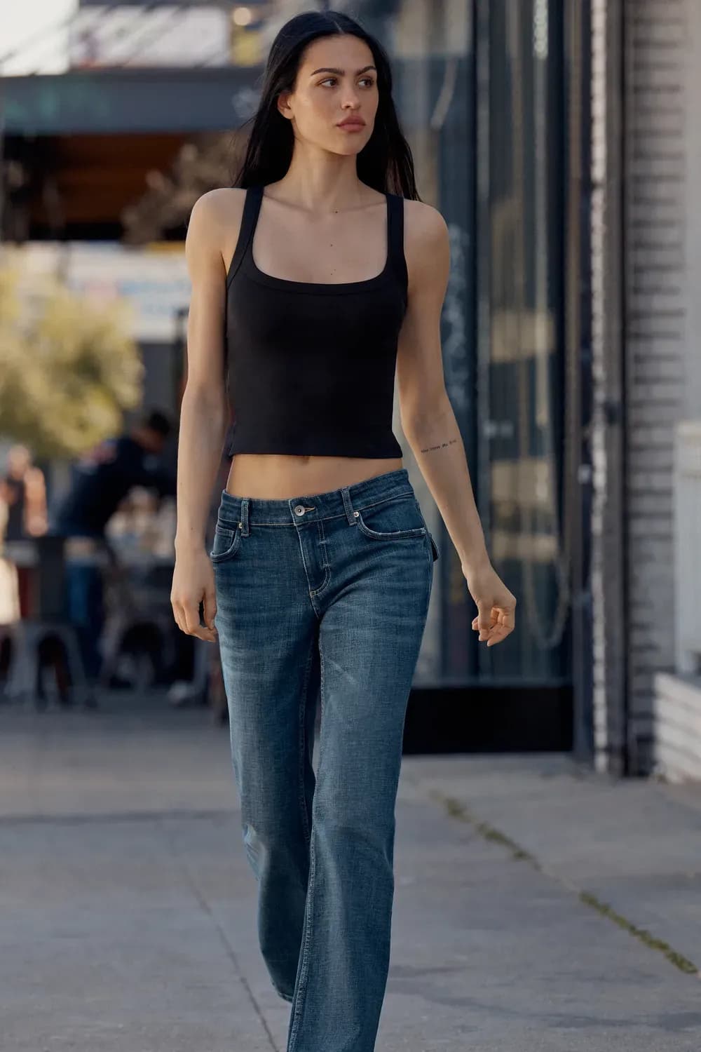 Image 1 of 6: Media content