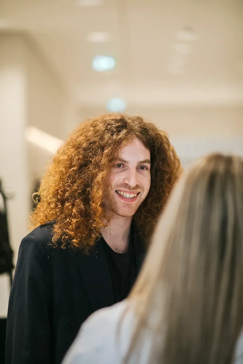 ΚΑΤΑΣΤΗΜΑΤΑ ΡΟΔΟΥ | SALES ASSISTANT